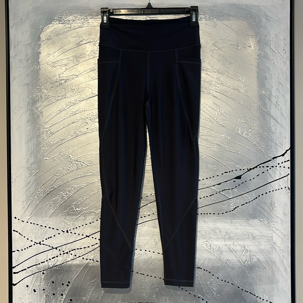 Betsy Johnson Side Pocket High Rise Crop Leggings Size XS Blue
